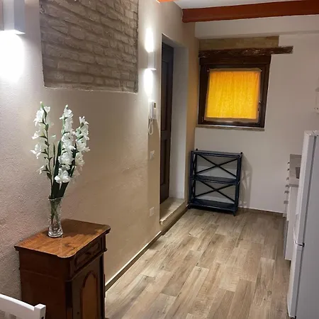 Vinci Guest house *
